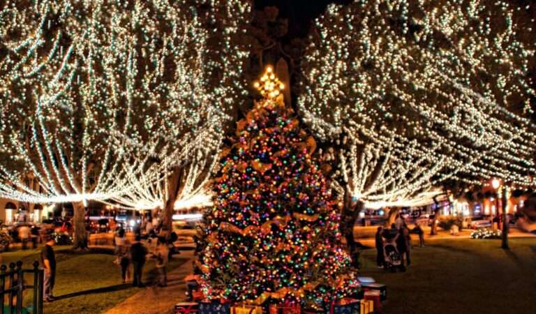 Rekindle the Romance: Experience the Ultimate Holiday Rendezvous for Two